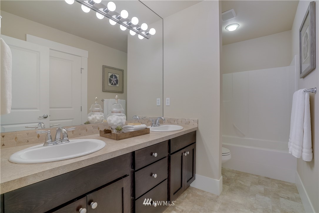 5221 Northeast 9th Place Renton, WA 98059 - Photo 22 of 25 Gallery Image 22