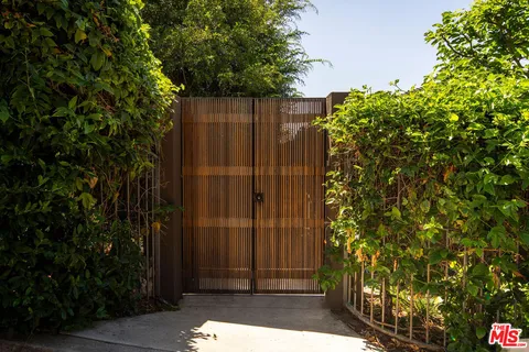 $2,995,000 | 2403 Lanterman Terrace, Los Angeles, CA 90039