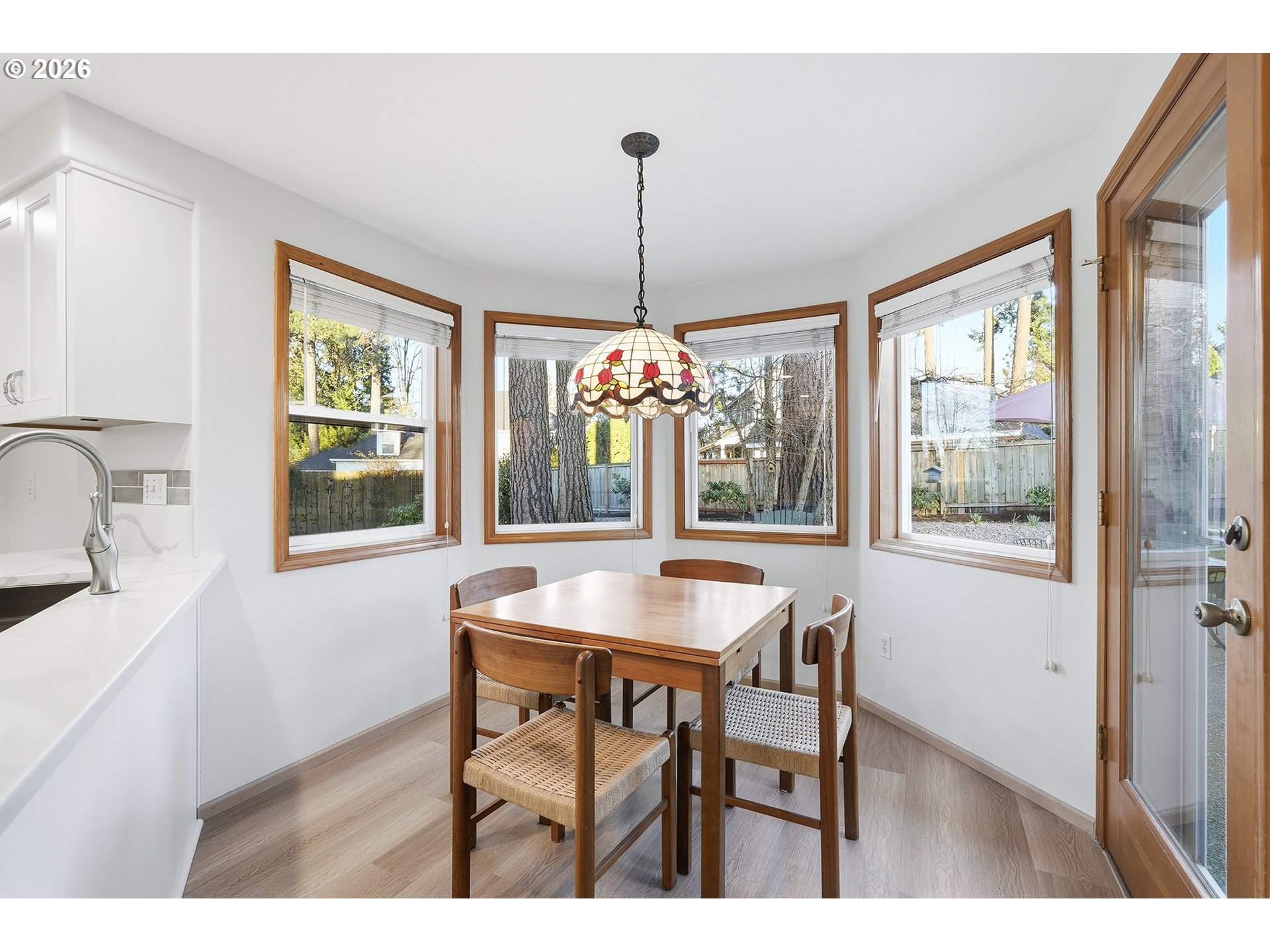 20244 Southwest 93rd Avenue Tualatin, OR 97062 - Photo 11 of 33 Kitchen/Nook