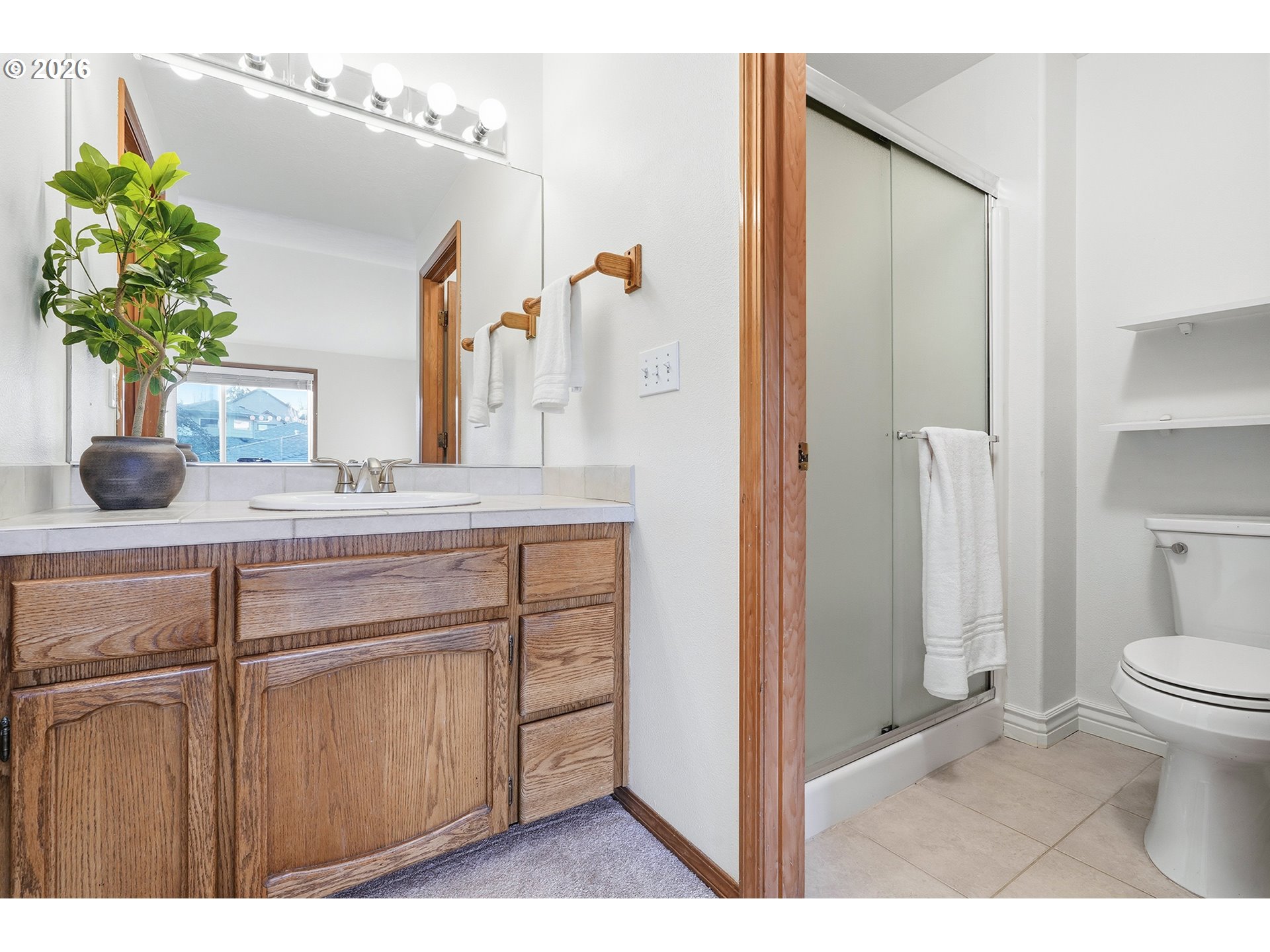 20244 Southwest 93rd Avenue Tualatin, OR 97062 - Photo 21 of 33 Bathroom, Attached
