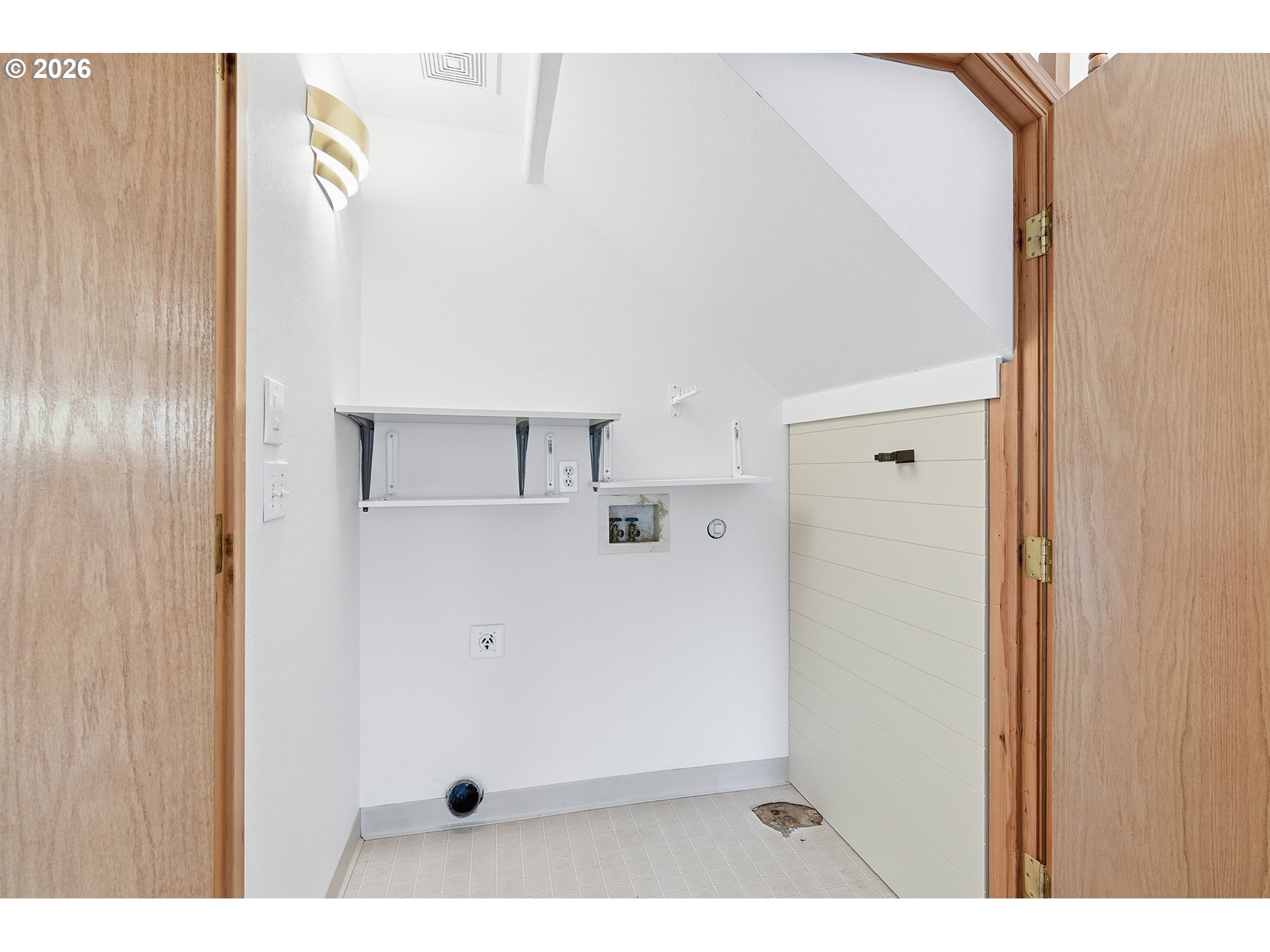 20244 Southwest 93rd Avenue Tualatin, OR 97062 - Photo 27 of 33 Backyard