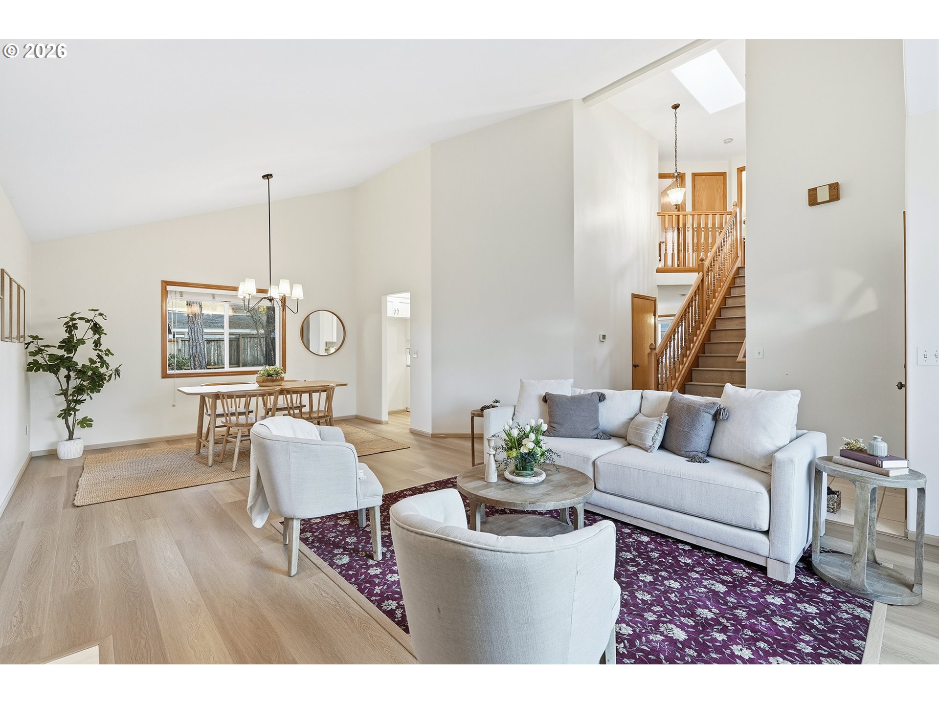 20244 Southwest 93rd Avenue Tualatin, OR 97062 - Photo 4 of 33 Living Room