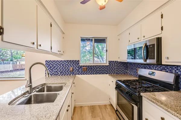 $2,500 | 402 Wood Bine Drive, Austin, TX 78745