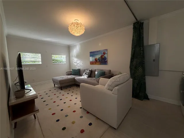 $16,000 | 5371 North Bay Road, Miami Beach, FL 33140