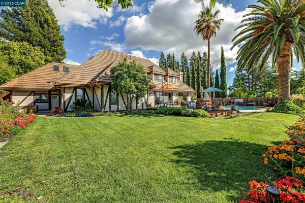 $2,699,000 | 409 Full Moon Way, Danville, CA 94506