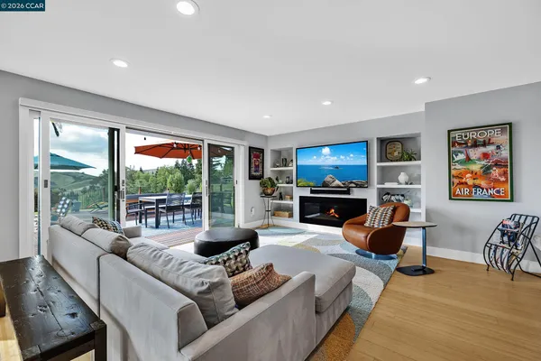 $2,699,000 | 409 Full Moon Way, Danville, CA 94506