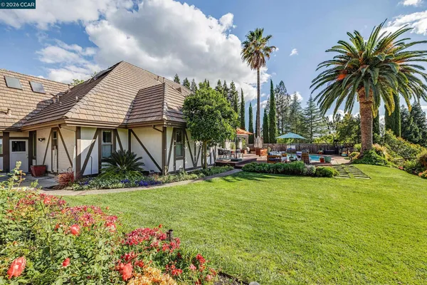 $2,699,000 | 409 Full Moon Way, Danville, CA 94506