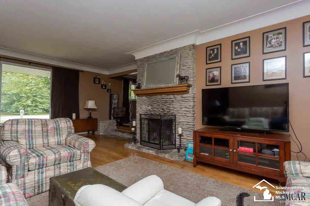 1595 Samaria Road Temperance, MI 48182 - Photo 6 of 25 21365559-5.JPG