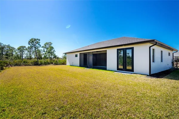 a front view of house with yard