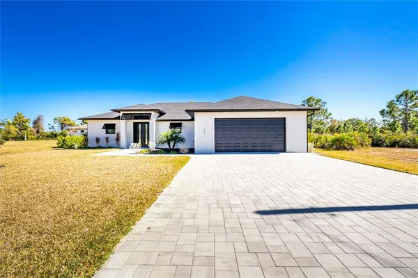 a front view of house with yard