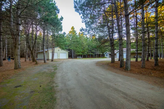 $389,900 | 36915 Oak Point Drive, New York Mills, MN 56567