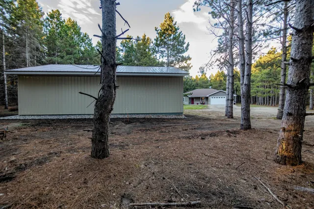 $389,900 | 36915 Oak Point Drive, New York Mills, MN 56567