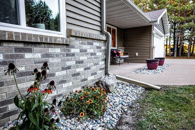 $389,900 | 36915 Oak Point Drive, New York Mills, MN 56567