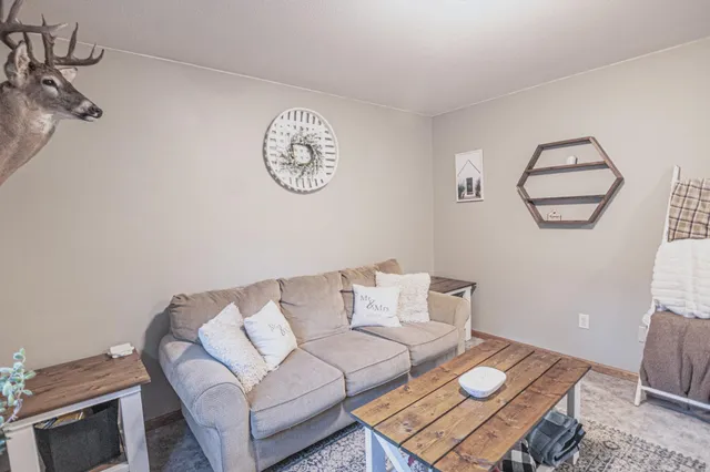 $389,900 | 36915 Oak Point Drive, New York Mills, MN 56567