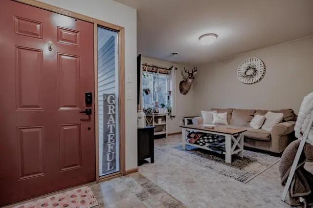 $389,900 | 36915 Oak Point Drive, New York Mills, MN 56567