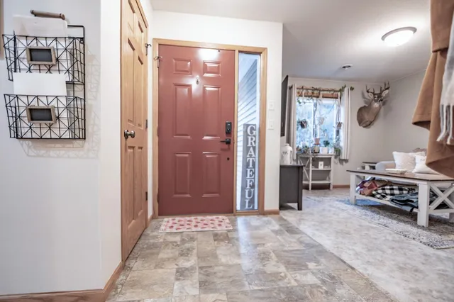 $389,900 | 36915 Oak Point Drive, New York Mills, MN 56567