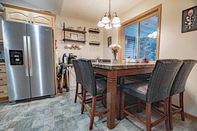 $389,900 | 36915 Oak Point Drive, New York Mills, MN 56567