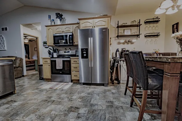 $389,900 | 36915 Oak Point Drive, New York Mills, MN 56567