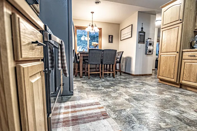 $389,900 | 36915 Oak Point Drive, New York Mills, MN 56567