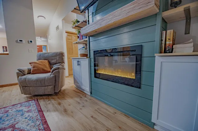 $389,900 | 36915 Oak Point Drive, New York Mills, MN 56567