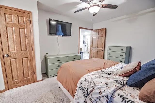 $389,900 | 36915 Oak Point Drive, New York Mills, MN 56567