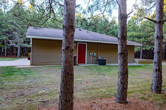 $389,900 | 36915 Oak Point Drive, New York Mills, MN 56567