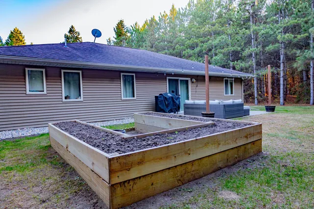 $389,900 | 36915 Oak Point Drive, New York Mills, MN 56567