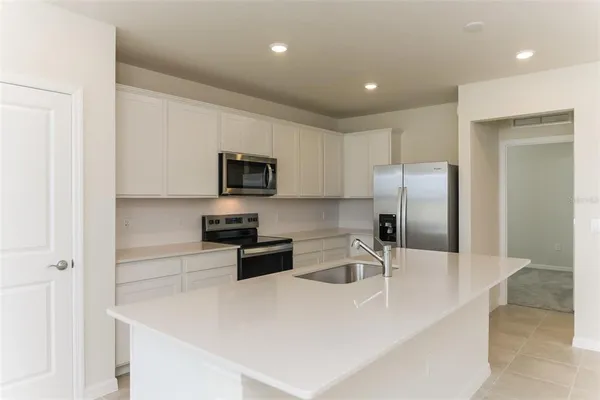 $2,645 | 3301 Ellsworth Avenue, Davenport, FL 33837