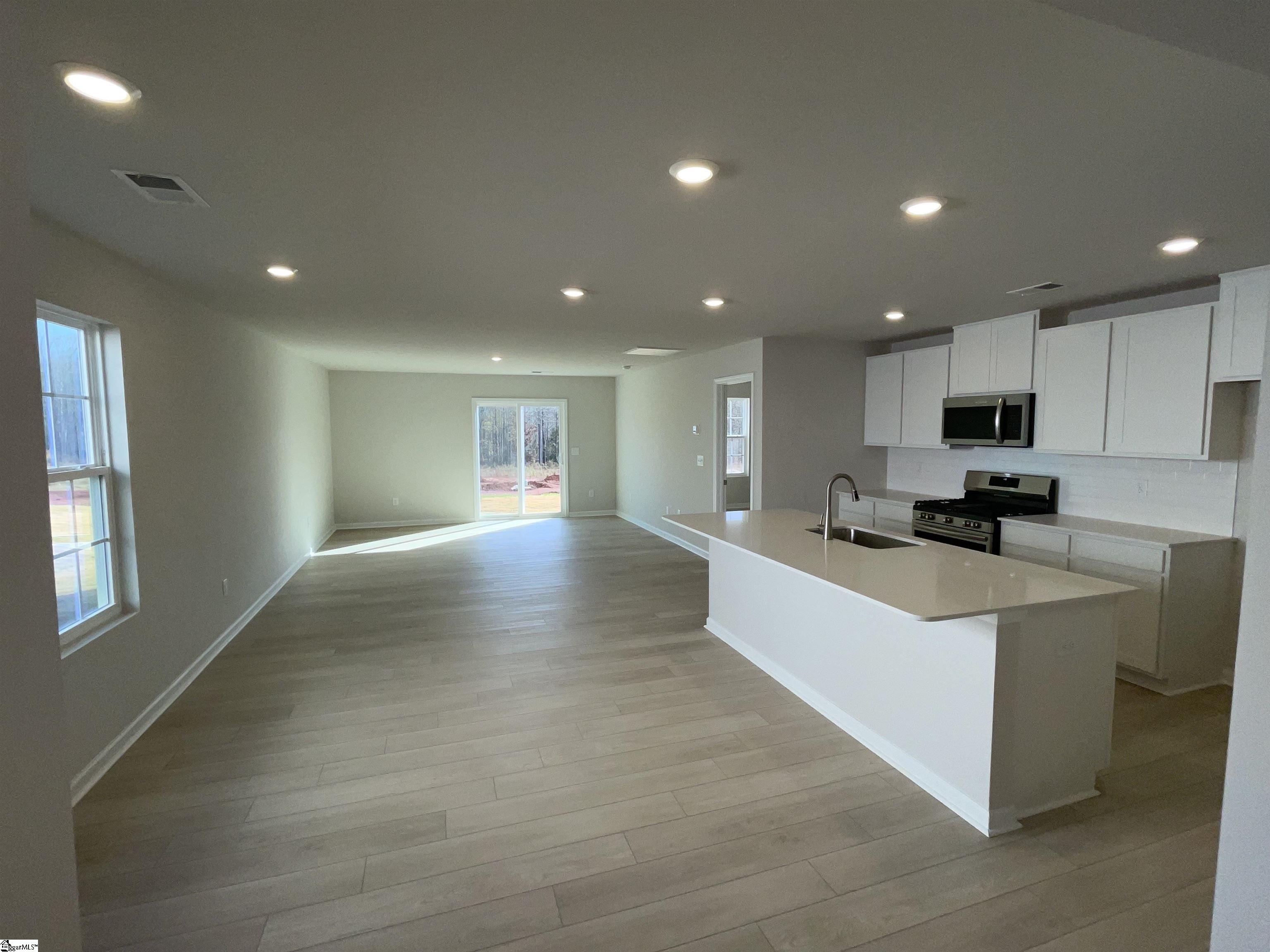 2119 Brechin Road, Unit CMD 256 Wellford, SC 29385 - Photo 5 of 7 Gallery Image 5