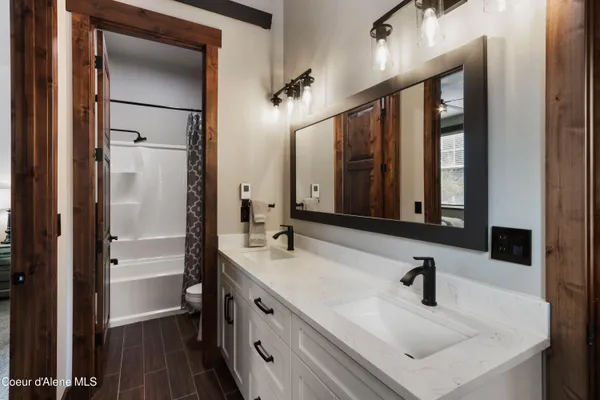 $2,799,000 | 399 Forest Knolls Drive, Sandpoint, ID 83864