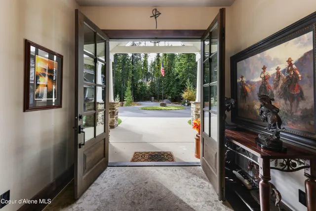 $2,850,000 | 399 Forest Knolls Drive, Sandpoint, ID 83864