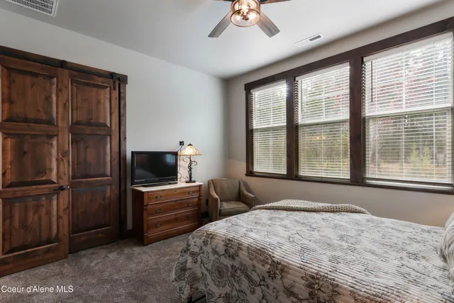 $2,850,000 | 399 Forest Knolls Drive, Sandpoint, ID 83864