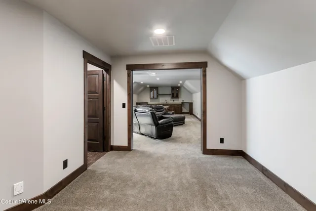 $2,850,000 | 399 Forest Knolls Drive, Sandpoint, ID 83864