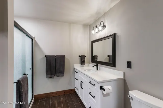 $2,850,000 | 399 Forest Knolls Drive, Sandpoint, ID 83864