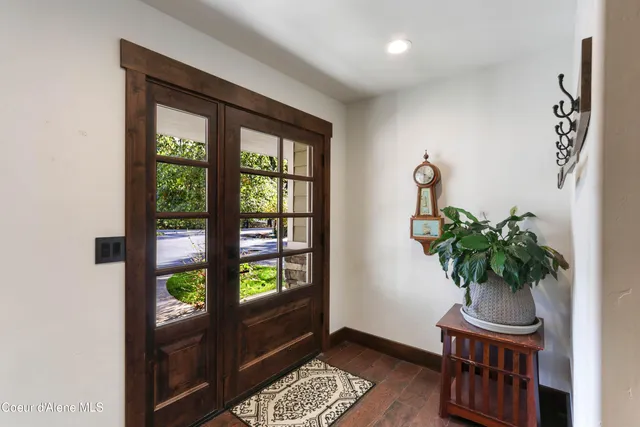 $2,850,000 | 399 Forest Knolls Drive, Sandpoint, ID 83864