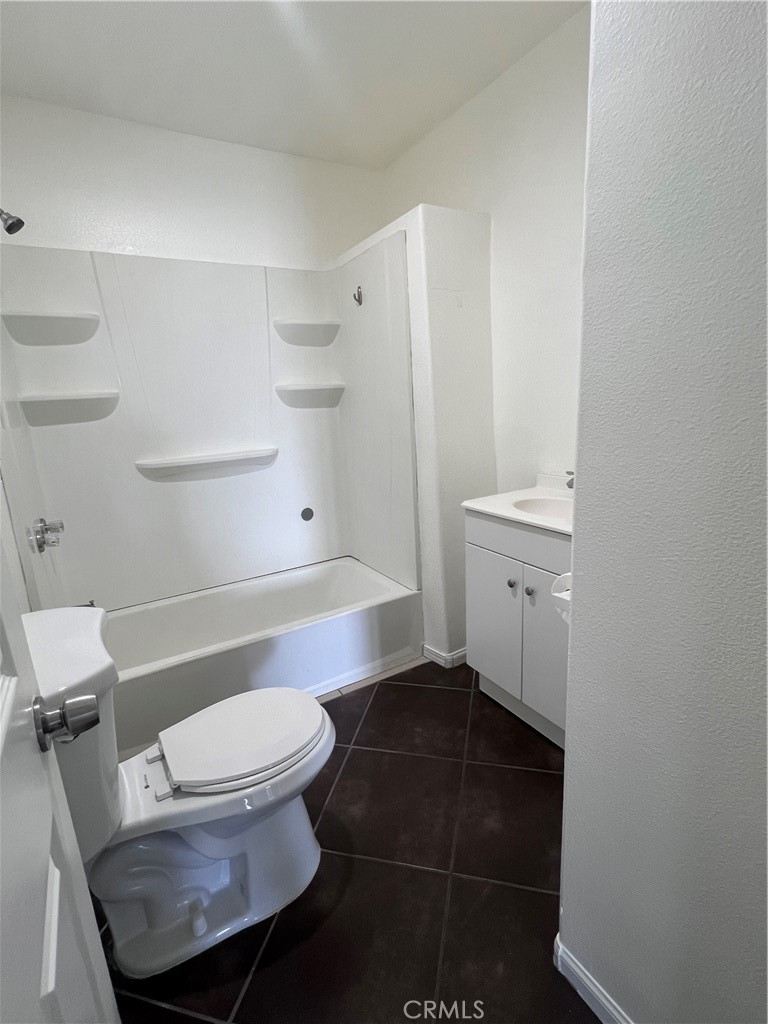 10674 Locust Avenue Bloomington, CA 92316 - Photo 12 of 50