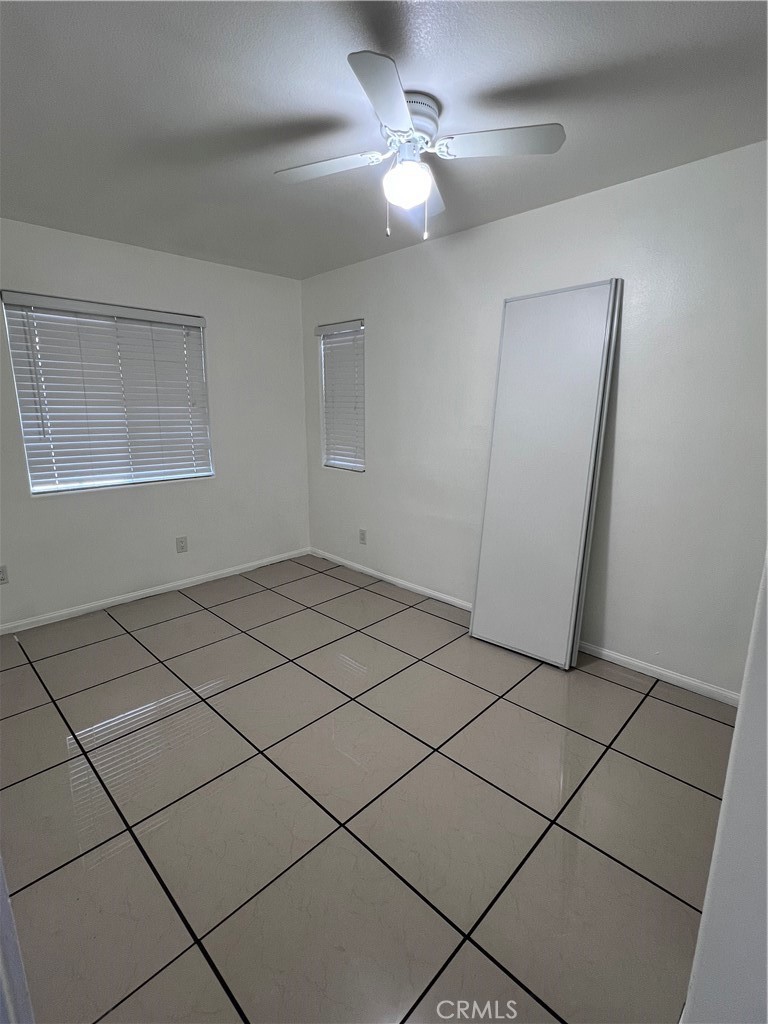 10674 Locust Avenue Bloomington, CA 92316 - Photo 15 of 50