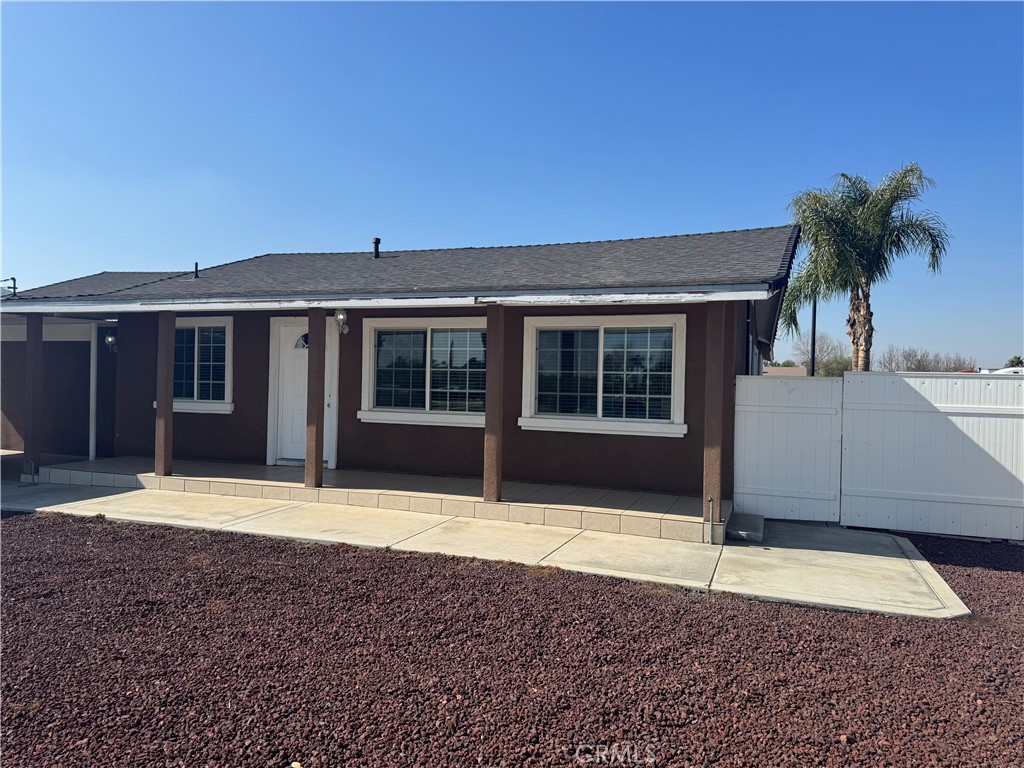 10674 Locust Avenue Bloomington, CA 92316 - Photo 2 of 50