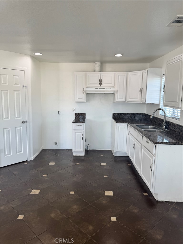 10674 Locust Avenue Bloomington, CA 92316 - Photo 35 of 50