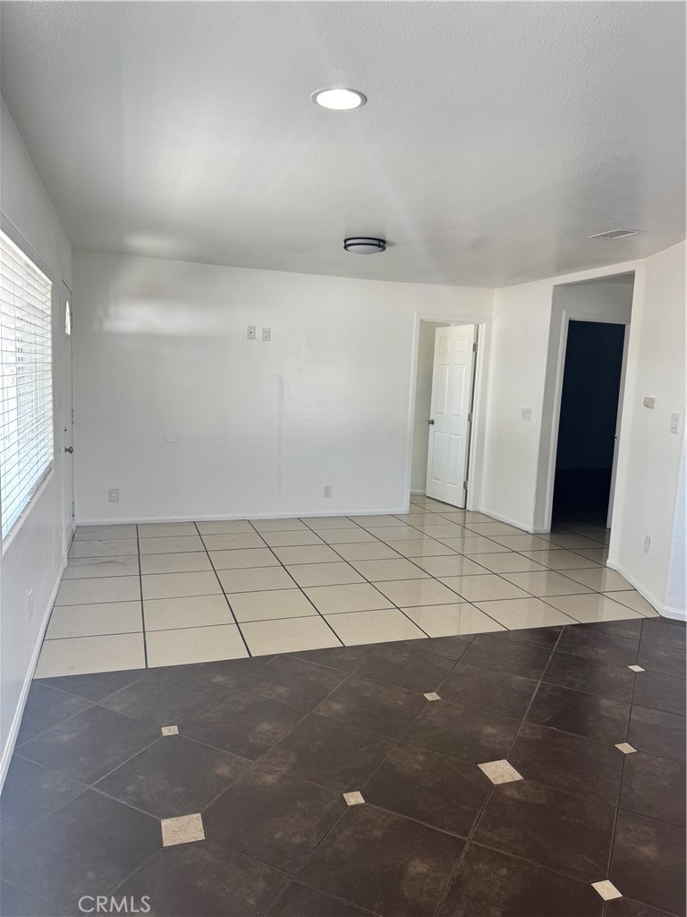 10674 Locust Avenue Bloomington, CA 92316 - Photo 39 of 50