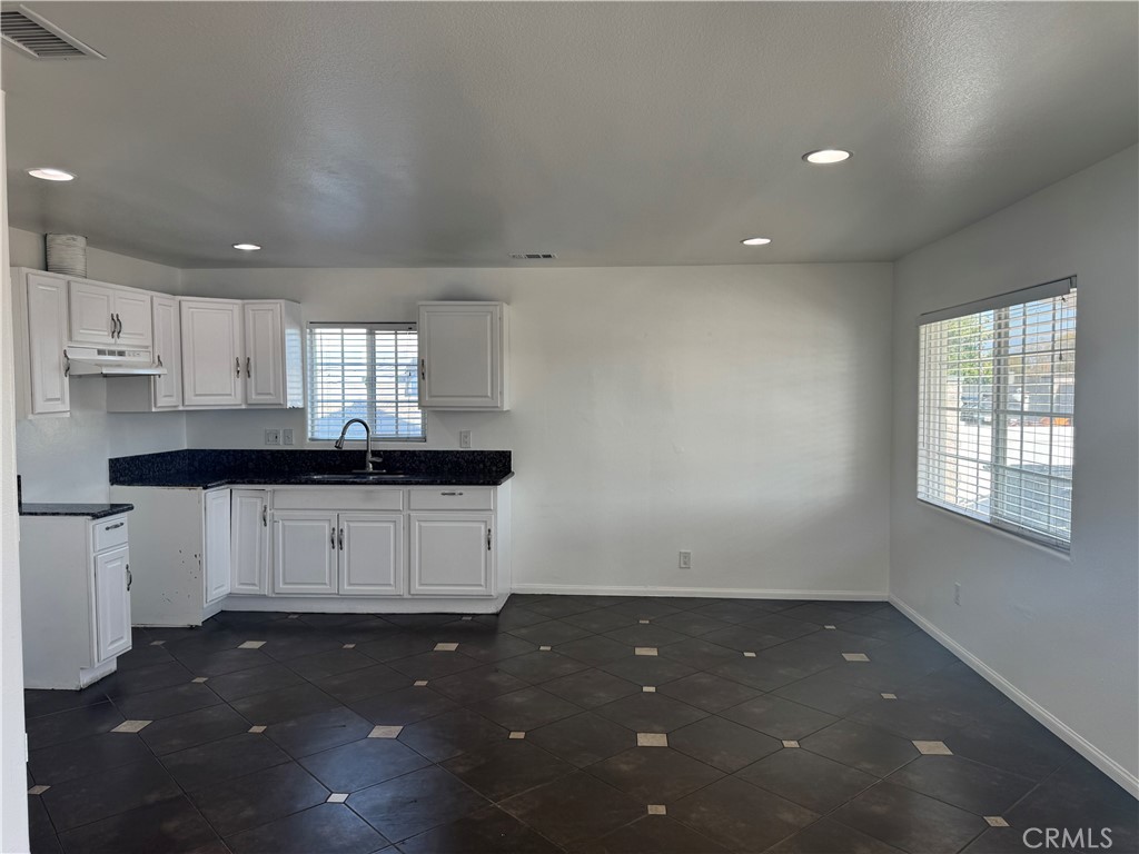 10674 Locust Avenue Bloomington, CA 92316 - Photo 40 of 50