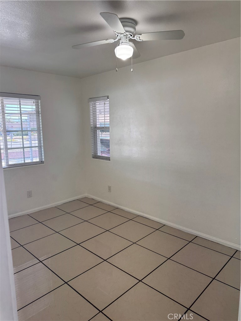 10674 Locust Avenue Bloomington, CA 92316 - Photo 43 of 50