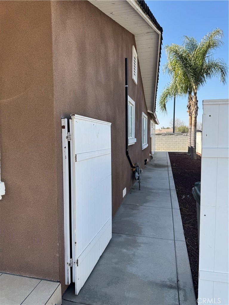 10674 Locust Avenue Bloomington, CA 92316 - Photo 50 of 50