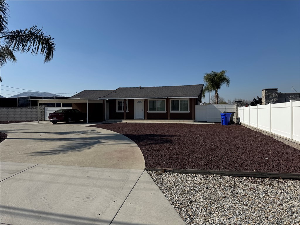 10674 Locust Avenue Bloomington, CA 92316 - Photo 8 of 50