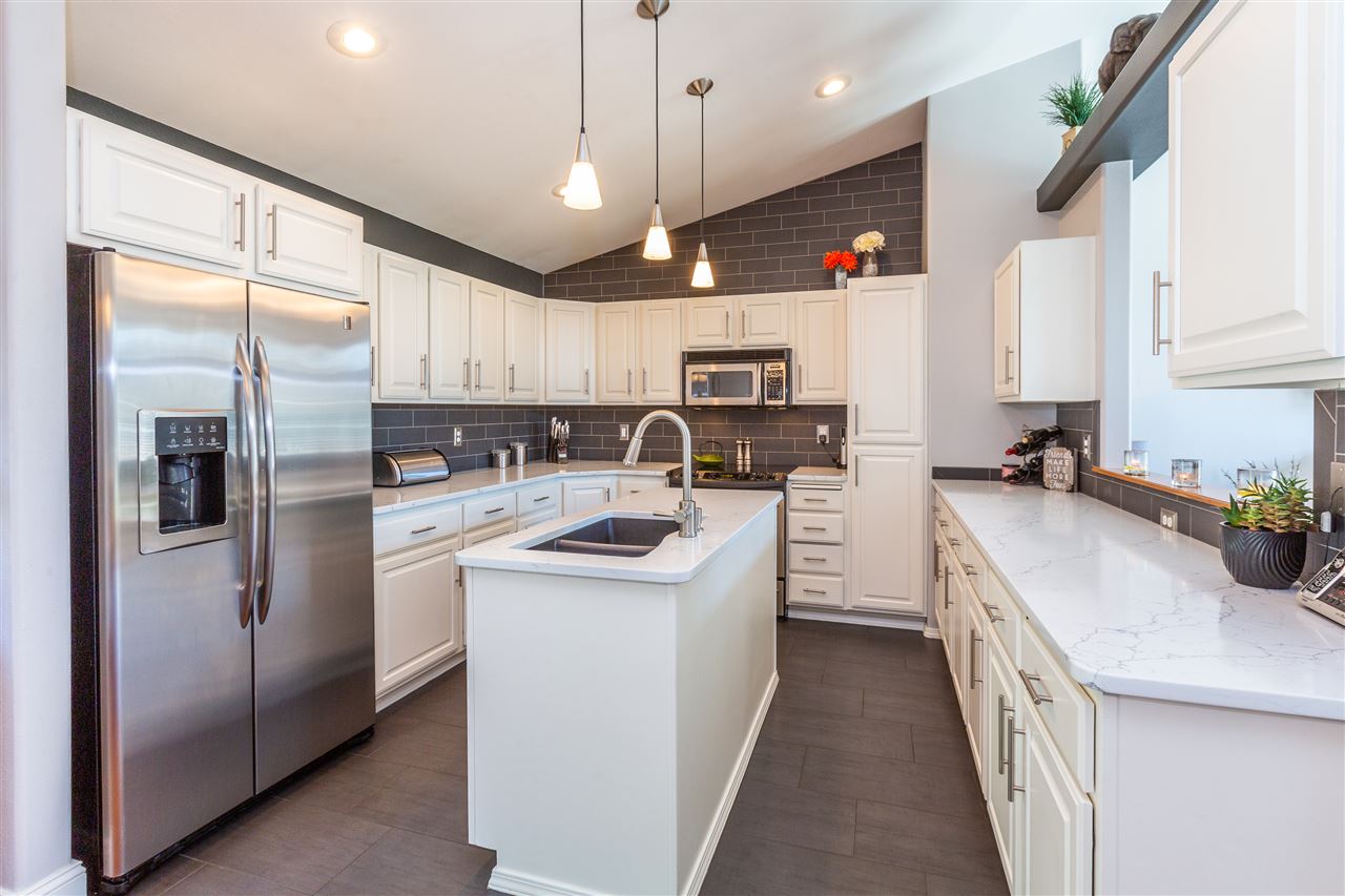 704 South McMillan Road Spokane Valley, WA 99016 - Photo 6 of 20 Gallery Image 6