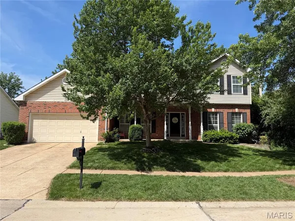 $569,000 | 821 Pheasant Woods Drive, Manchester, MO 63021