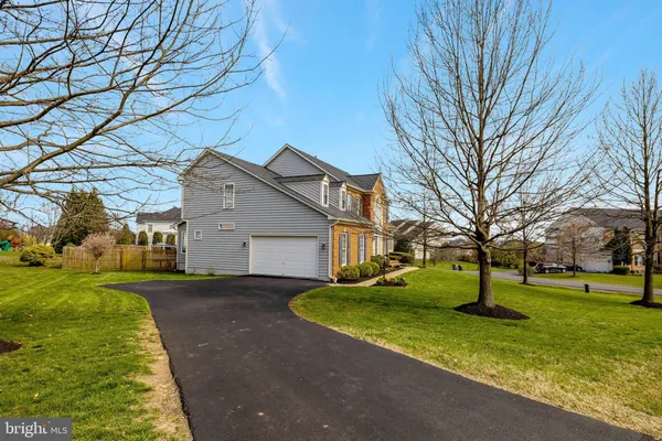 $1,750,000 | 22350 Dolomite Hills Drive, Ashburn, VA 20148