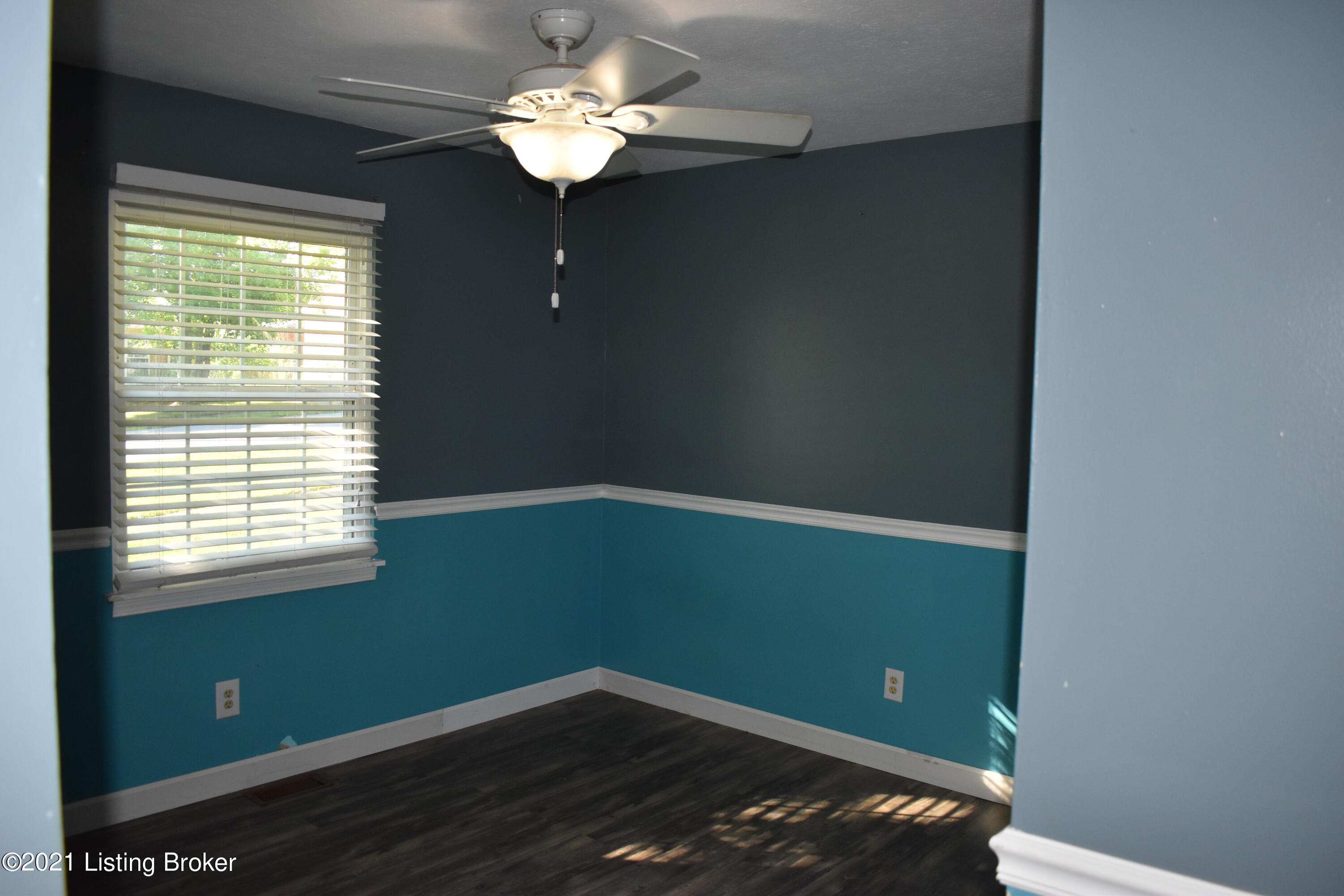 10207 Rod N Reel Road Louisville, KY 40229 - Photo 19 of 25 Bedroom 2