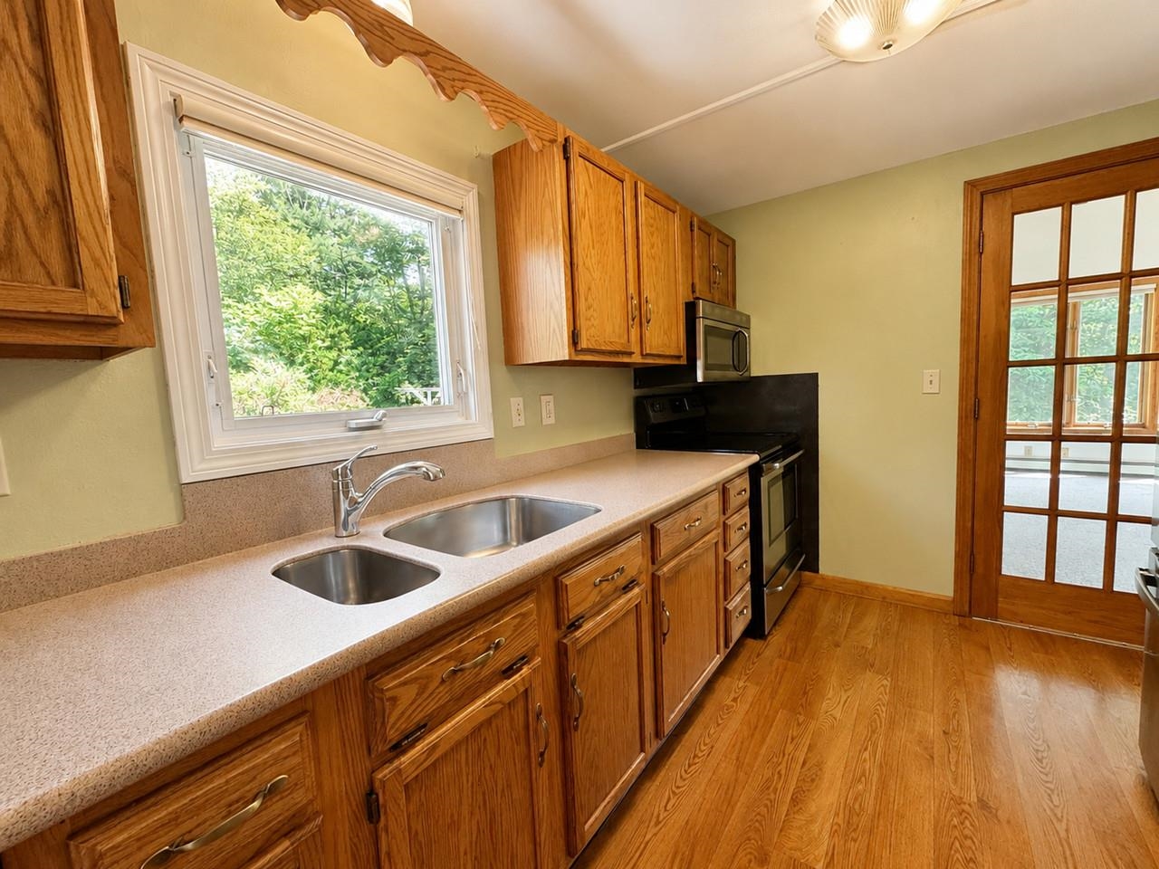 240 Jericho Road Richmond, VT 05477 - Photo 8 of 43