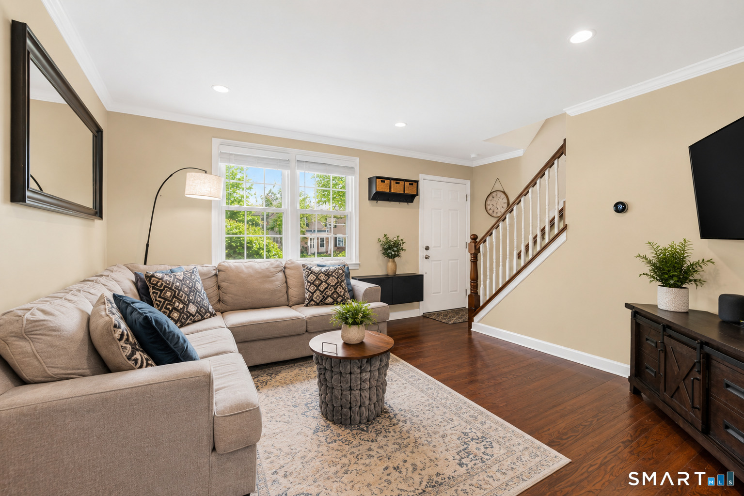 355 Sylvan Knoll Road Stamford, CT 06902 - Photo 4 of 18